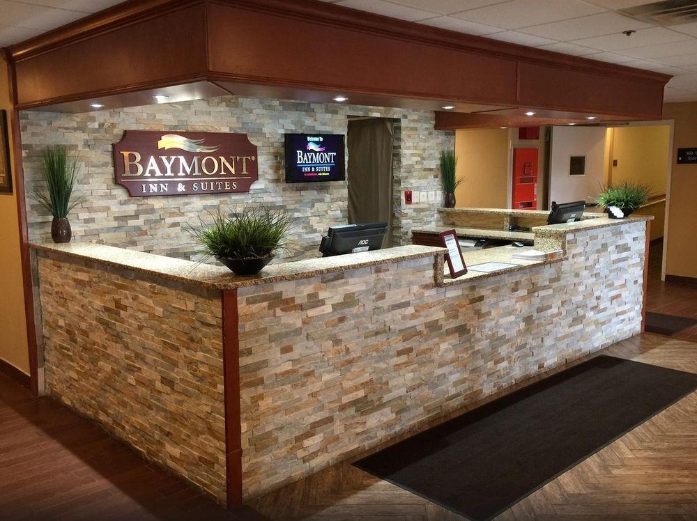 Baymont By Wyndham Southfield/Detroit Hotel Exterior photo